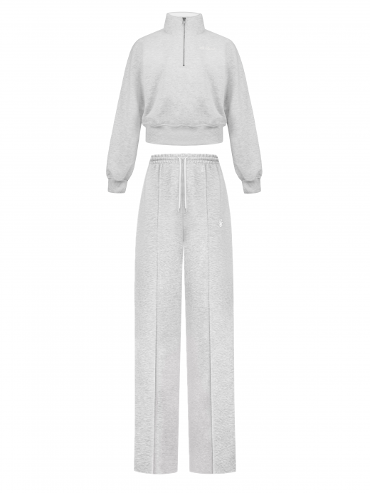 LE SPORT AMANDE cropped suit with white logo